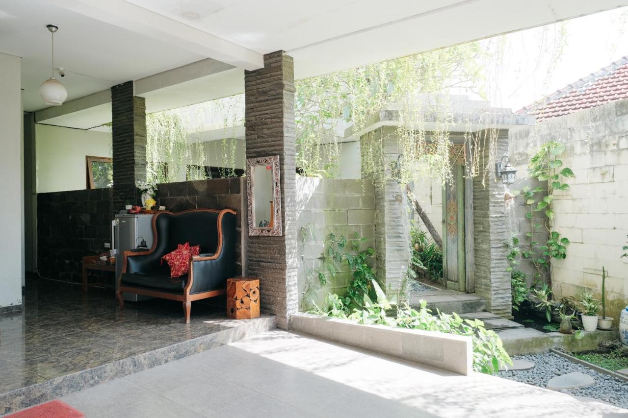 D'Tamblingan Guest House At Taman Griya Jimbaran Redpartner - Minimum Stay 30 Nights Экстерьер фото